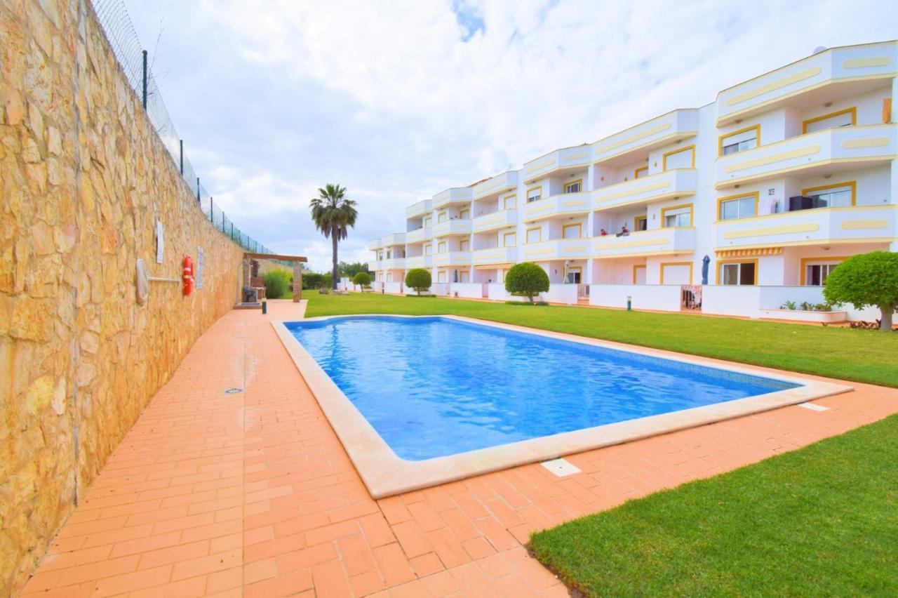 ギーアPrivate Large Terrace Facing The Swimming Poolアパートメント エクステリア 写真