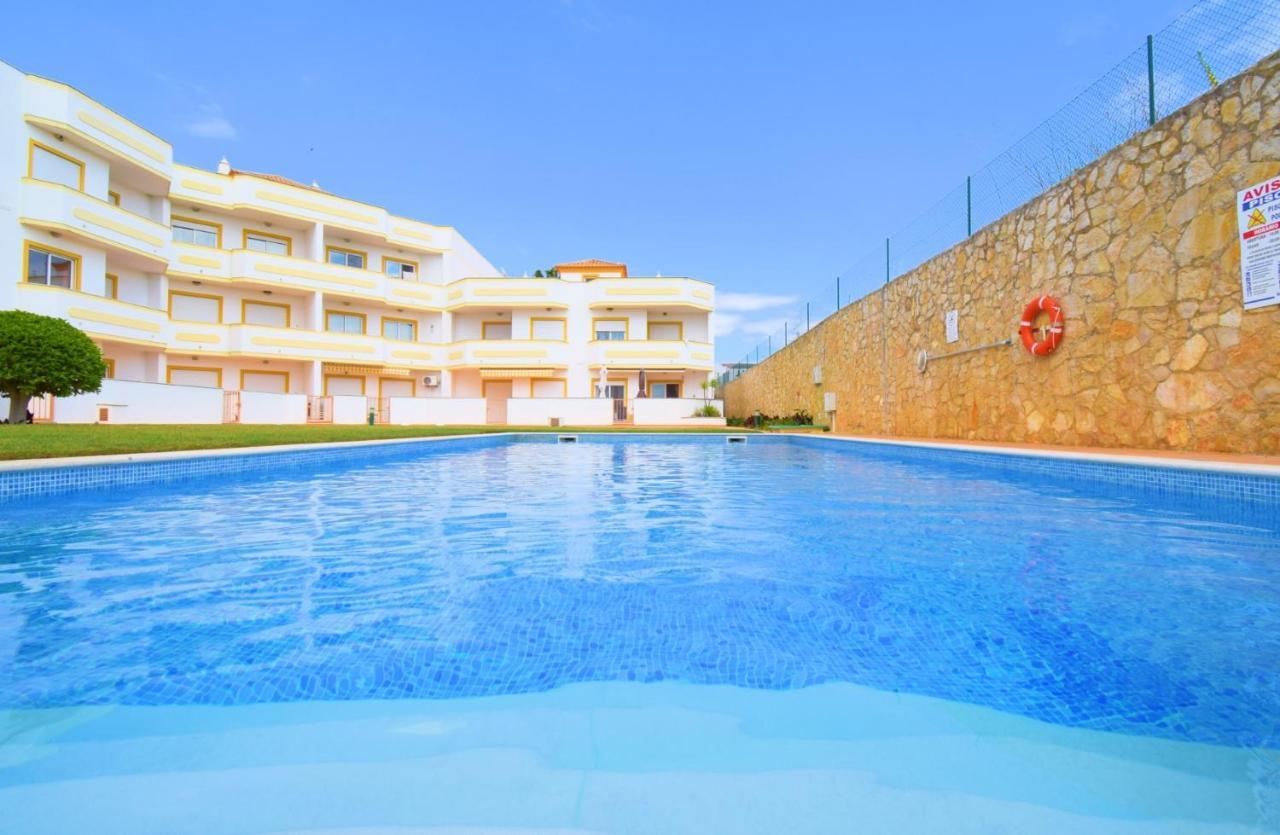 ギーアPrivate Large Terrace Facing The Swimming Poolアパートメント エクステリア 写真