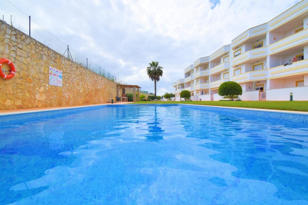 ギーアPrivate Large Terrace Facing The Swimming Poolアパートメント エクステリア 写真