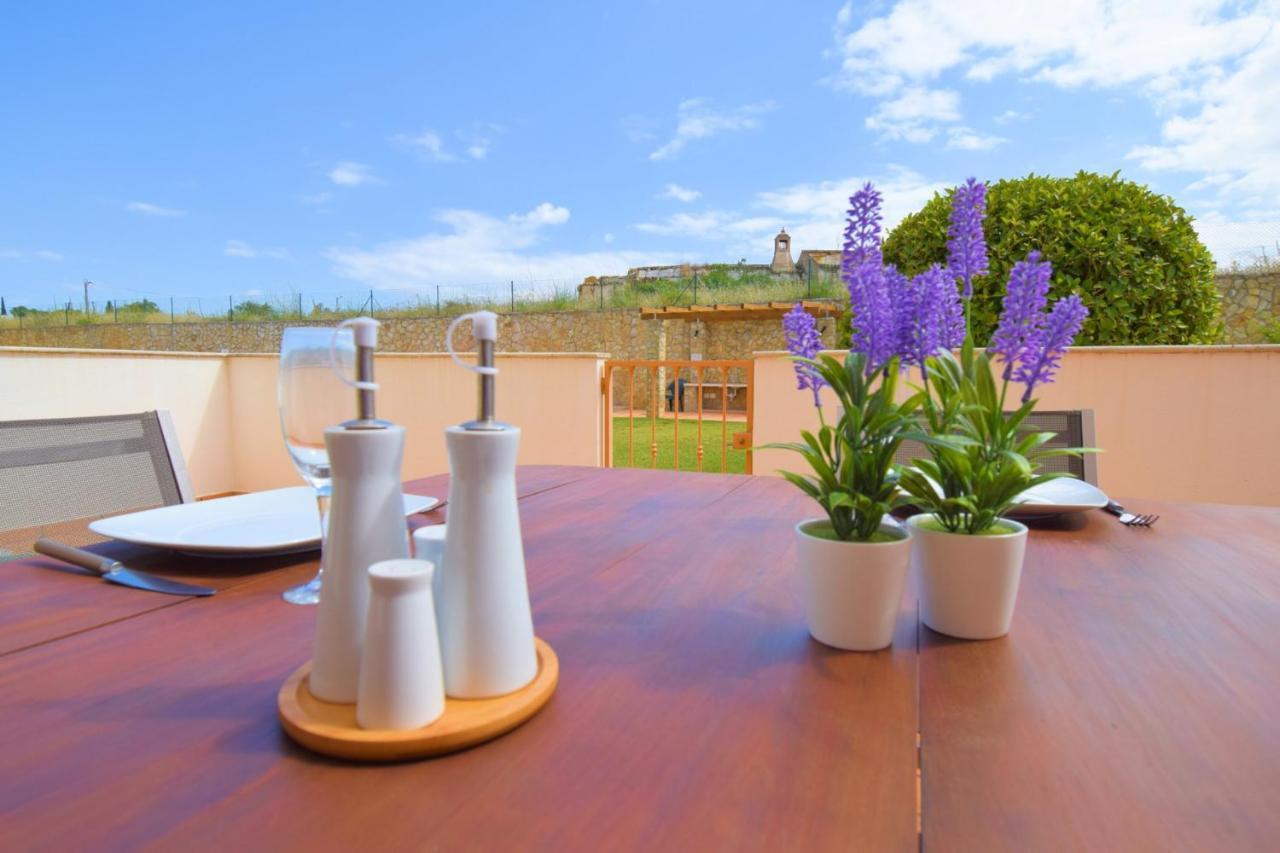 ギーアPrivate Large Terrace Facing The Swimming Poolアパートメント エクステリア 写真