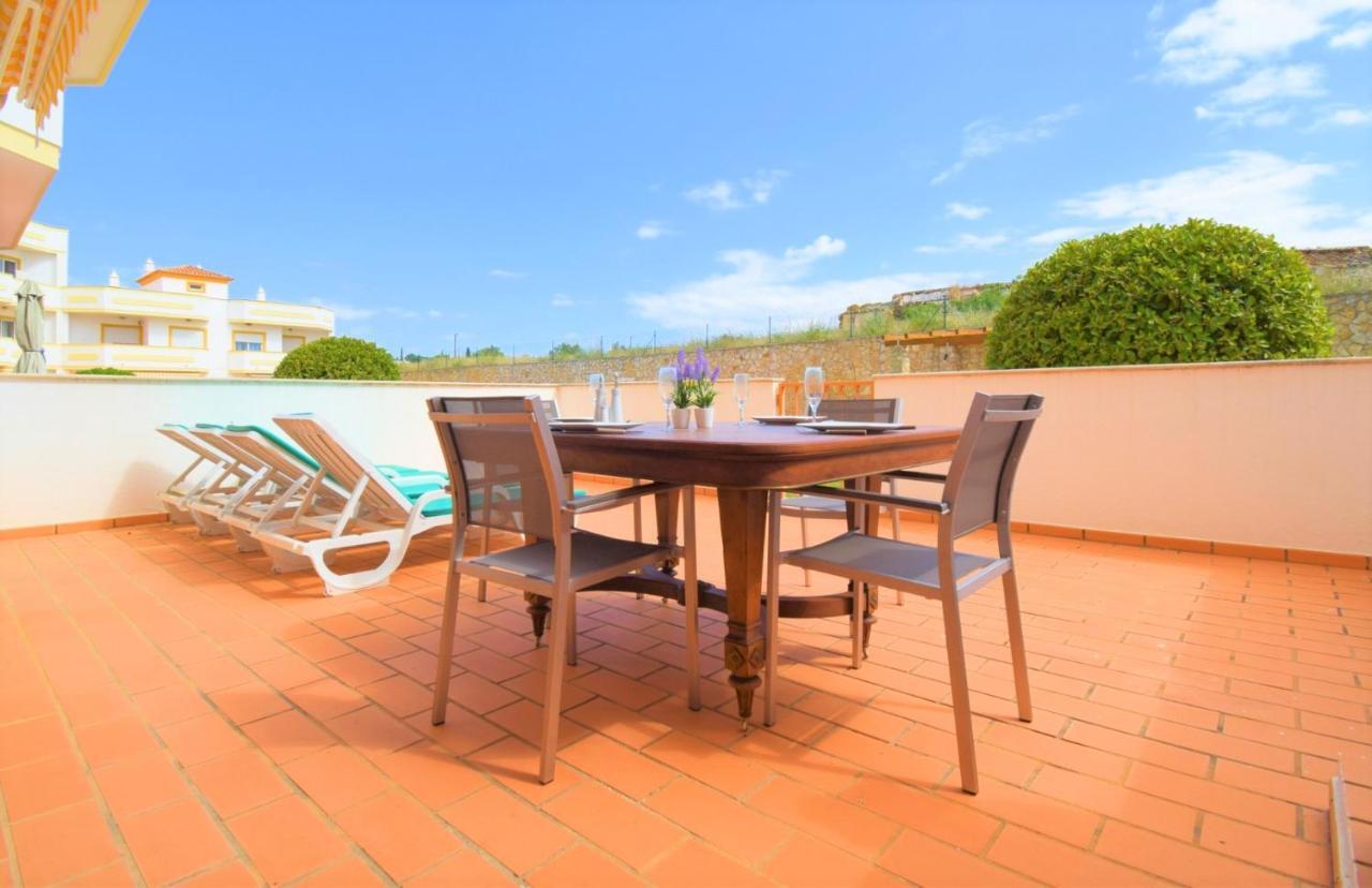 ギーアPrivate Large Terrace Facing The Swimming Poolアパートメント エクステリア 写真